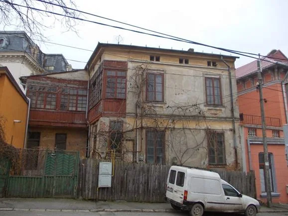 cladiri cu arhitectura de epoca - Craiova