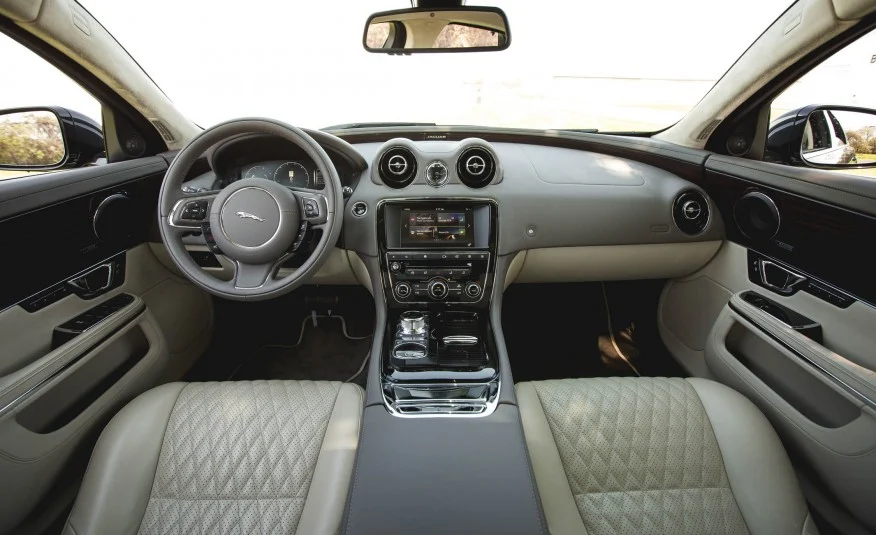Đánh giá xe Jaguar XJ 2016
