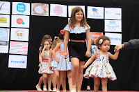 Desfile solidario de moda infantil