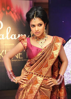 Palam Silkine Fashion Show Amala Paul Stills