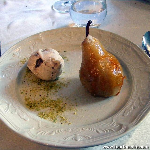 Toffee pear dessert, Indre et Loire, France. Photo by Loire Valley Time Travel.