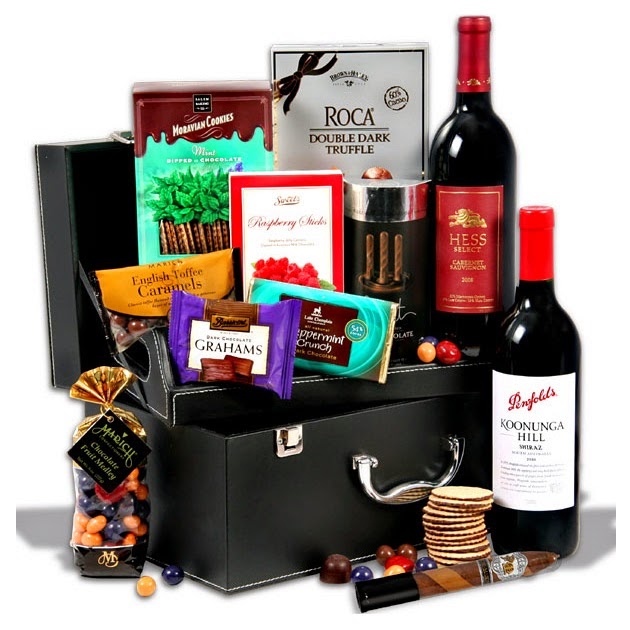 Red-Wine-Duo-Chocolate-Suitcase