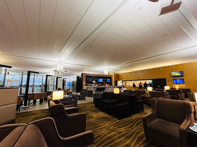 Review: Plaza Premium Lounge at Winnipeg Airport (YWG) For Priority Pass Members