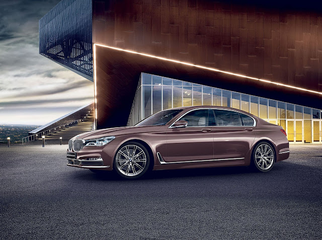 2016 BMW 7-Series Rose Quartz