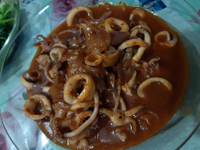 Makan Sahur Dengan Sambal Sotong Bersos Cili