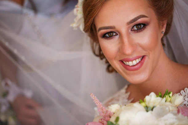 Long-Distance Wedding Anniversary Messages for Your Wife