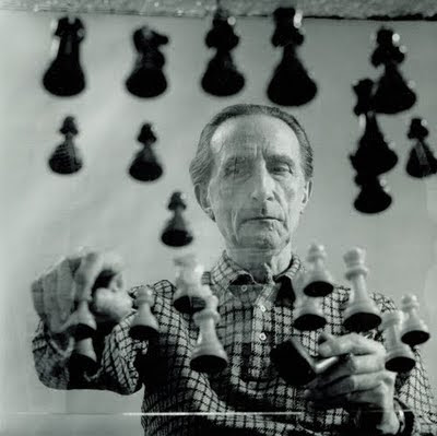 M. Duchamp employing an oblique strategy