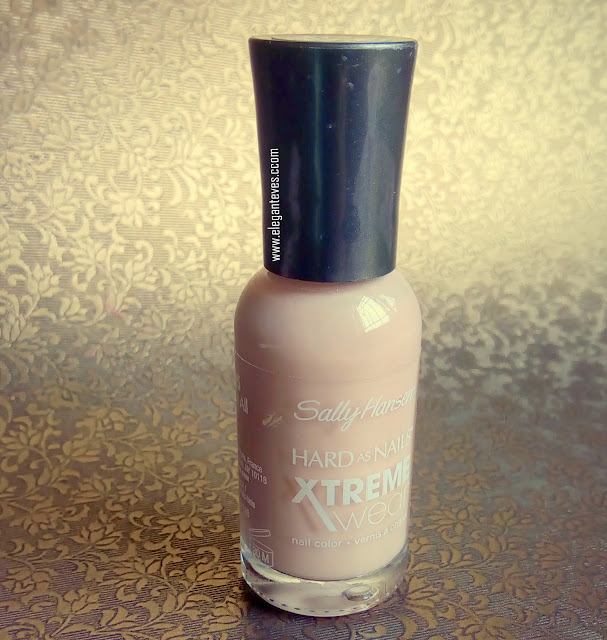 Review and swatch of Sally Hansen Hard As Nails Xtreme Wear105 Bare It All