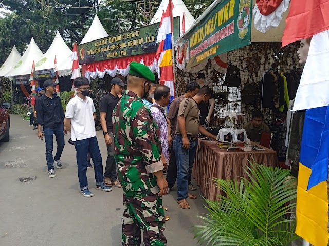 50 Orang Warga Binaan Koramil 02/TB Kodim 0503/JB Menyaksikan Pameran Alutsista TNI di Dampingi Babinsa