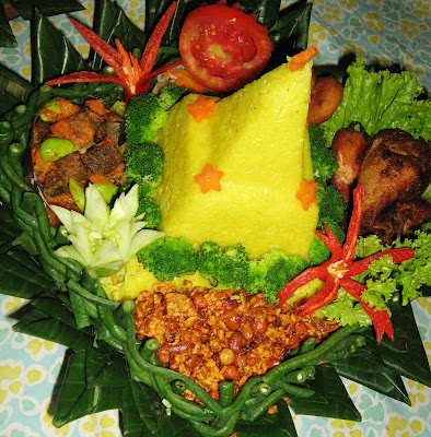 LUCKY CATERING Tumpeng Mini