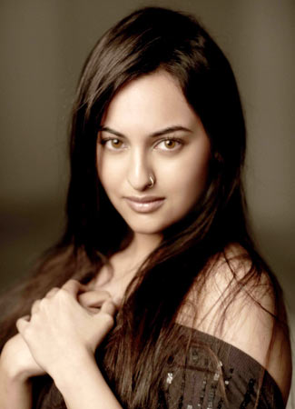 Sucheta Khanna Wallpapers. Sonakshi sinha Wallpapers,