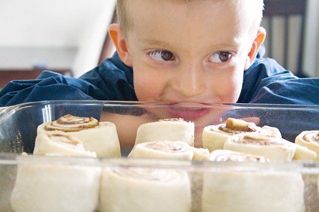 Miles w.Cinnamon Rolls Miles w.Cinnamon Rolls
