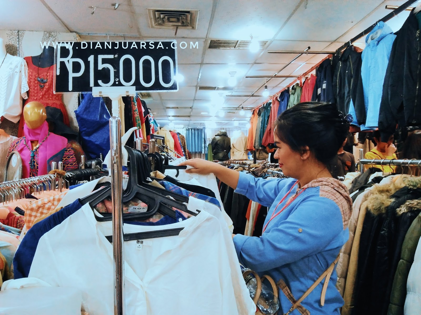 Tips Nyaman Belanja Baju  Murah  di  Pasar Baru Jakarta 