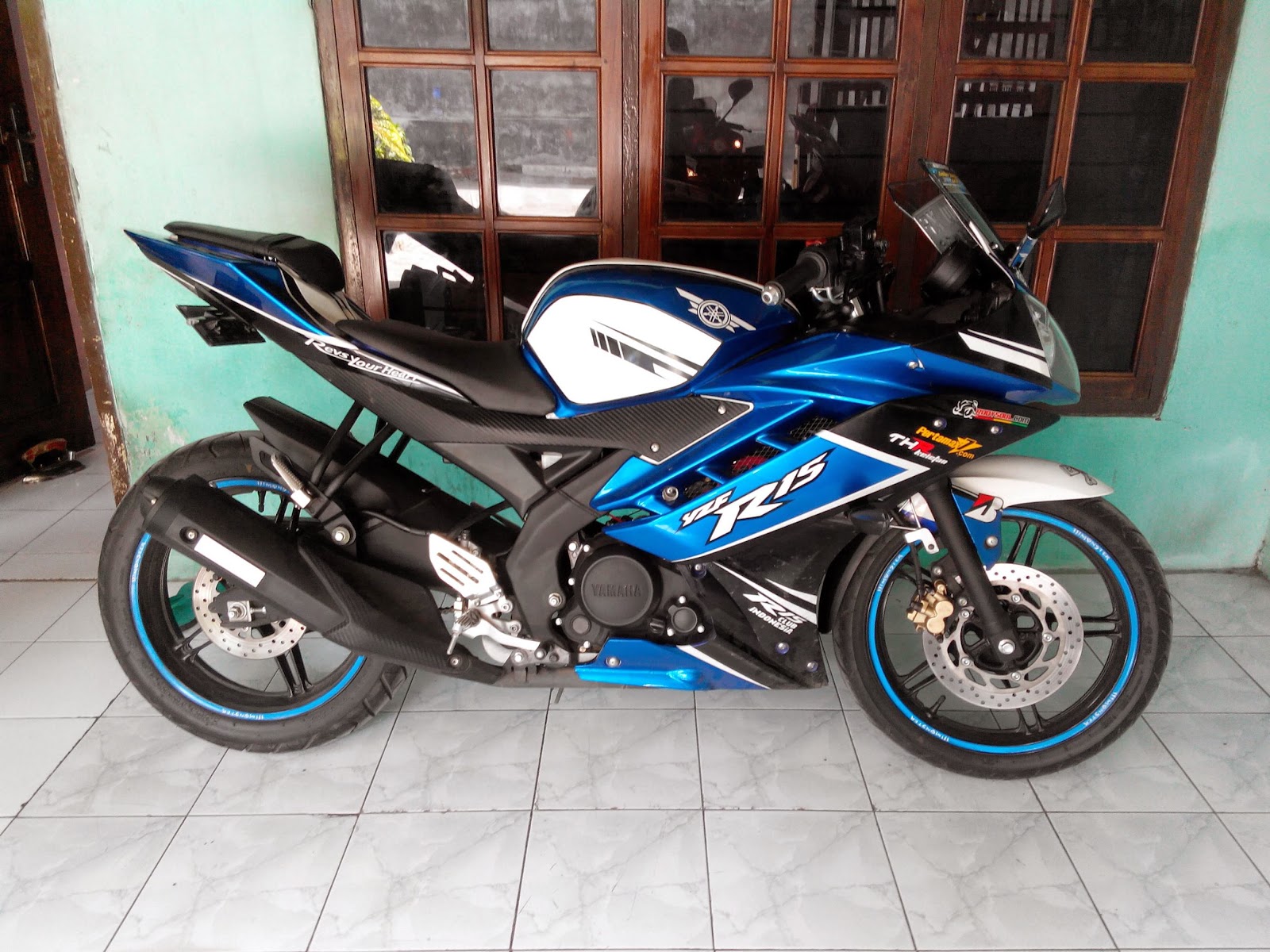 2 Motor Modifikasi R15 Nganjuk Motif Oto Trendz