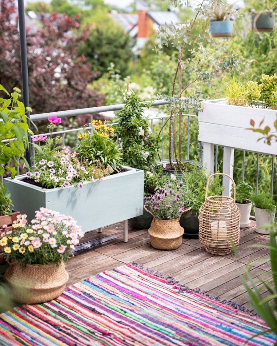 Wiosenne kolory w klimatycznym mieszkanku, wystrój wnętrz, wnętrza, urządzanie domu, dekoracje wnętrz, aranżacja wnętrz, inspiracje wnętrz,interior design , dom i wnętrze, aranżacja mieszkania, modne wnętrza, home decor, styl skandynawski, scandi, scandinavian style,  taras, balkon, weranda