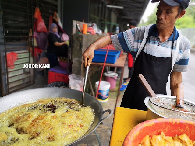 Nasi Kukus D'Cempaka (Nasi Kukus Gulai Kawah) @ Selera Cempaka in Johor Bahru