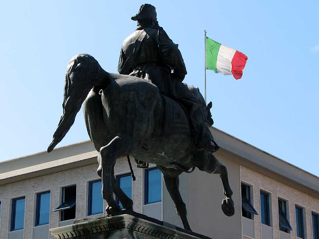 Equestrian statue of Vittorio Emanuele II by Augusto Rivalta, Livorno