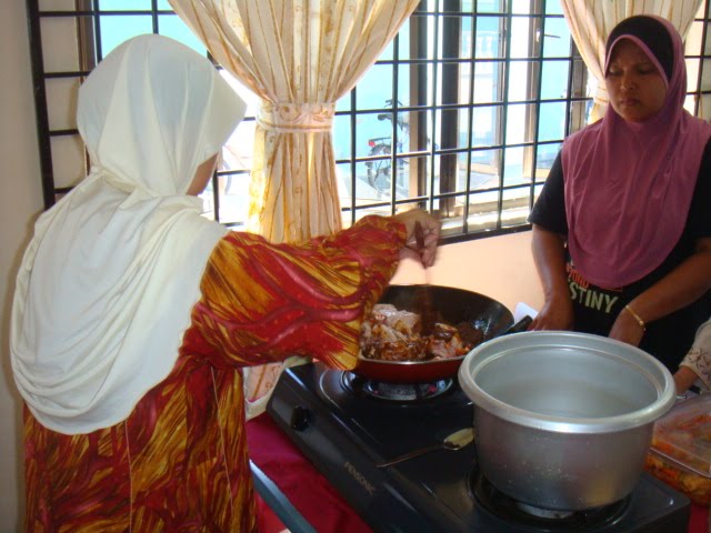 PERPUSTAKAAN DESA PNM TITI TERAS: Kelas Masakan Nasi 