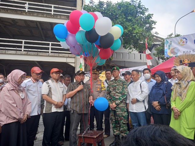 Bangkitkan UMKM, Walikota Buka Pasar Rakyat Malam Takbiran