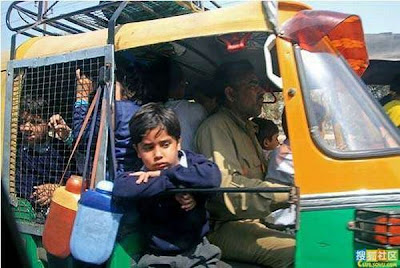 School Buses in India Seen On www.coolpicturegallery.net