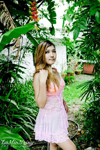 attractive outdoor portrait maw phoo maung