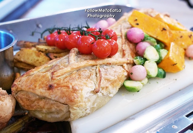 Beef Wellington With Accompaniments