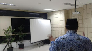 Anggota DRPD Kota Bandung Pertanyakan ''Ruang Karaoke"