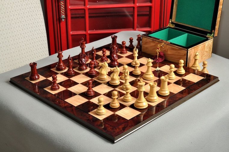 House of Staunton Blood Rosewood Chess Pieces