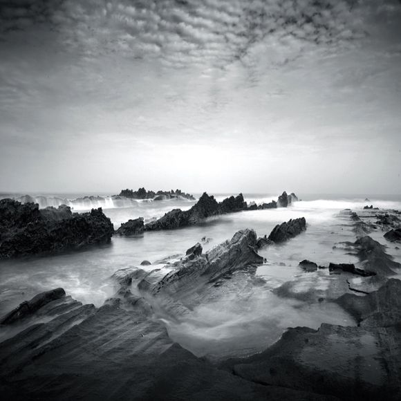 Hengki Koentjoro fotografia paisagem onírica natureza preto e branco