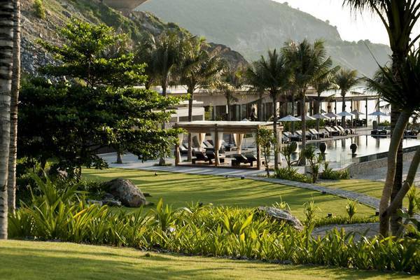 3N2Đ nghỉ dưỡng tại resort Mia Nha Trang cực sang chảnh tặng voucher ăn uống giá chỉ 3.699.000 đồng/Khách