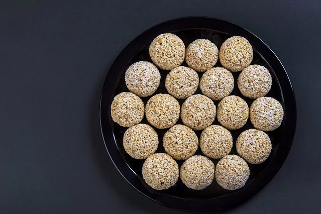 Til Ladoo Recipe in Hindi