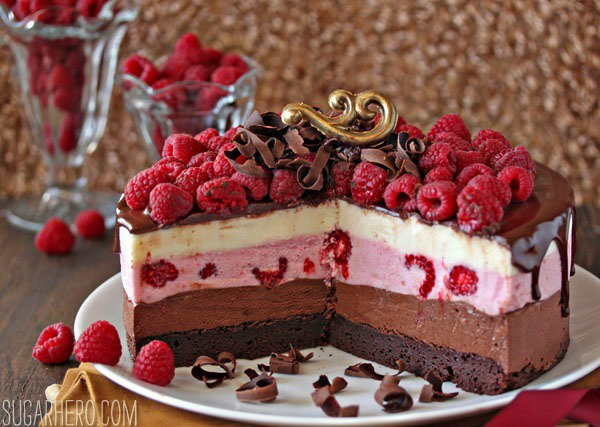 Chocolate Raspberry Mousse Cake Recipe https://goo.gl/EgzcTB