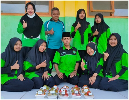 RAIH KEBERKAHAN RAMADHAN, SISWA SMK NU 03 BONDOWOSO TETAP PRODUKTIF BERWIRAUSAHA