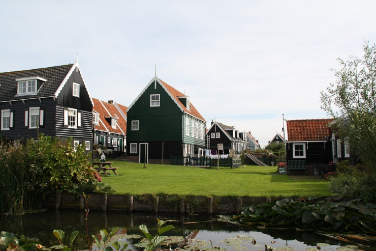 Marken