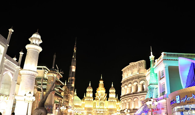 #TheLifesWayCaptures - @GlobalVillageAE #GlobalVillage #Dubai #PhotoReviews