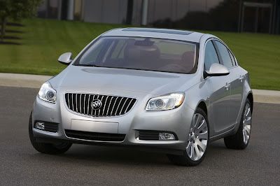 2013 Buick Regal Front Angle View