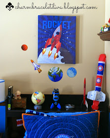 Target rocket canvas wall art