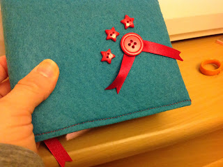 book cover tutorial, 5 minute book cover, sew book cover, felt book cover