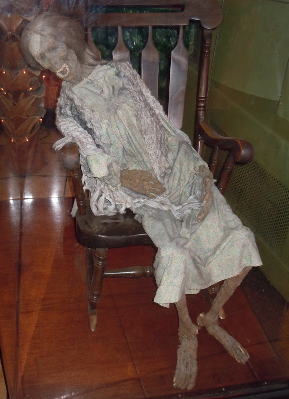 Psycho IV Norman Bates Mother prop