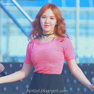 Red Velvet Wendy dance photos