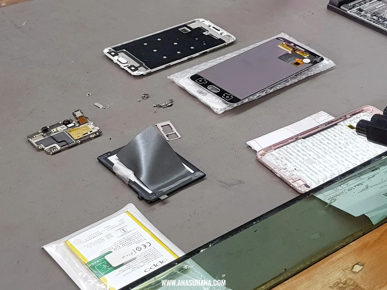 Repair Phone dan Laptop Murah dan Cepat di MRFIX Bangi