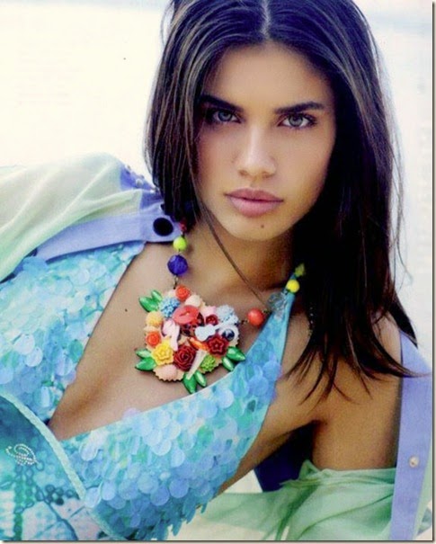 Sara Sampaio19