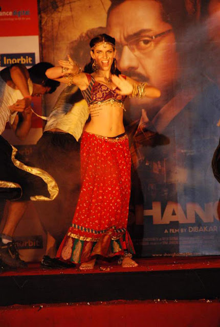 Shanghai Music Launch Stills, Hot Scarlett Mellish Wilson British Model performing item song 'Imported Kamariya'