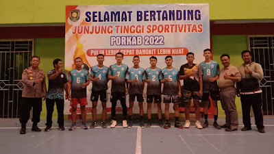 Tim Bola Voli Putra Kecamatan Pituruh Kembali Juarai Porkab Ke-II Tahun 2022