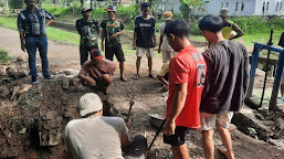 Kades Mekar Baru Lakukan Gotong-royong bersama Warga Kampung Pasir Situ 