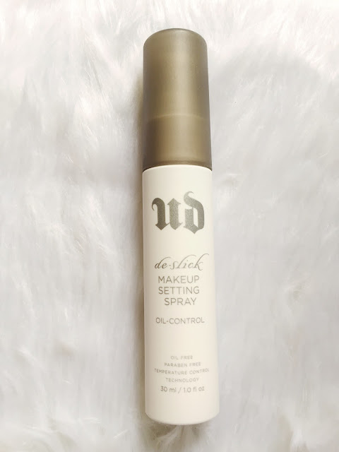 Urban Decay De-Slick Makeup Setting Spray