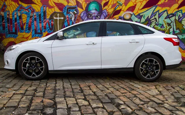 Novo Ford Focus Sedan 2014 - Branco