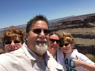 David Brodosi and family visit the grand canyon