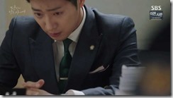 While.You.Were.Sleeping.E31.171116.H[123]