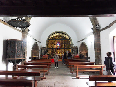 Interior del Santuario de la Virgen del Acebo. Cangas del Narcea. Grupo Ultramar Acuarelistas